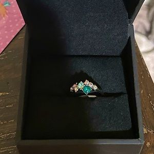 New Fragrant Jewels Ring